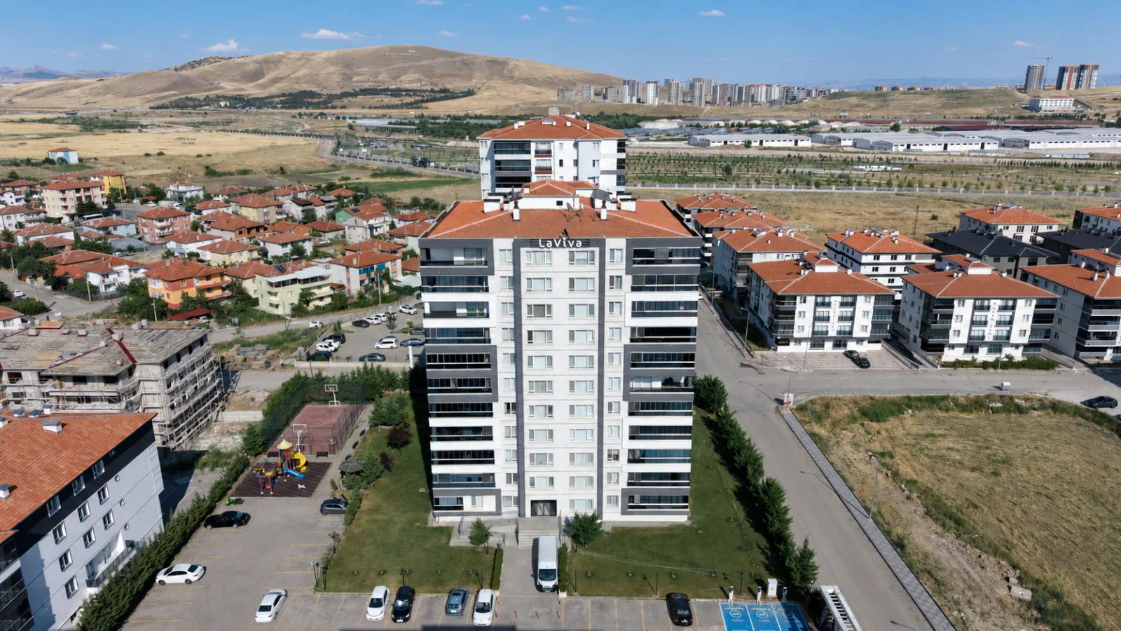 Laviva 1 — Projenin gerçek drone fotoğrafları.